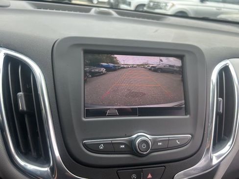 Used 2024 Chevrolet Equinox LS image 24