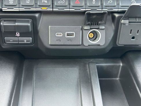 Used 2020 Chevrolet Silverado 2500 High Country w/ Z71 Off-Road Package image 26