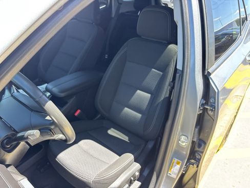 Used 2023 GMC Terrain SLE w/ Driver Convenience Package AWD/4WD image 19