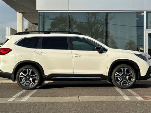 New 2026 Subaru Ascent Limited image 3