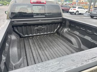 Used 2025 Chevrolet Colorado Trail Boss AWD/4WD video 5