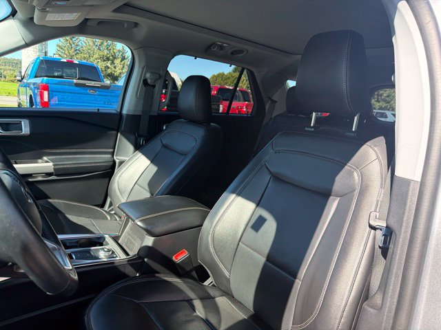 Used 2022 Ford Explorer Limited AWD/4WD image 23