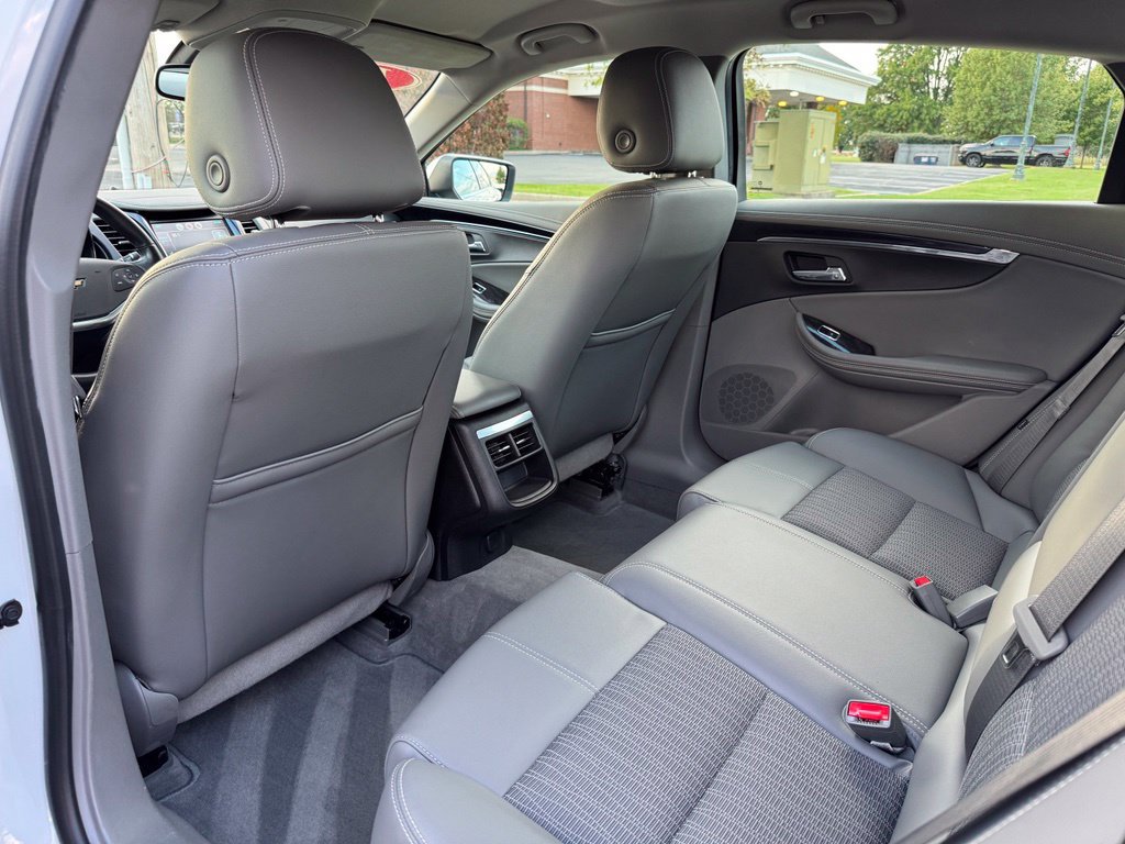 Certified 2015 Chevrolet Impala LT w/ Convenience Package FWD image 15