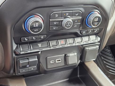 Certified 2023 Chevrolet Silverado 3500 LTZ w/ LTZ Convenience Package AWD/4WD image 24