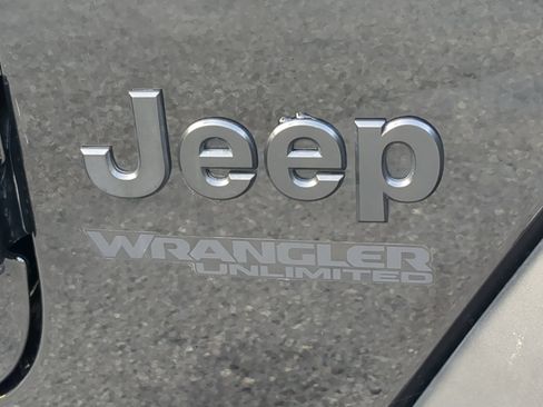 Used 2020 Jeep Wrangler Unlimited Sport AWD/4WD image 47