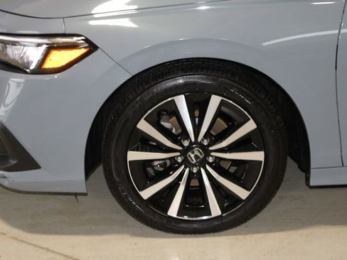 Used 2024 Honda Civic EX image 6