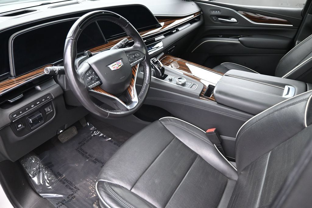 Used 2022 Cadillac Escalade ESV Premium Luxury w/ Performance Package AWD/4WD image 10