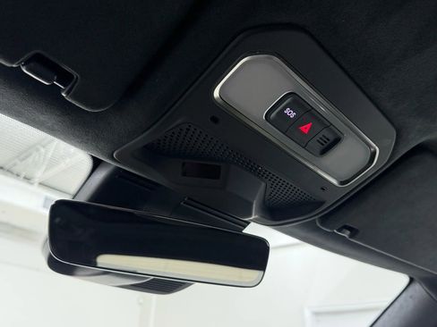 Used 2022 Rivian R1T Launch Edition image 24