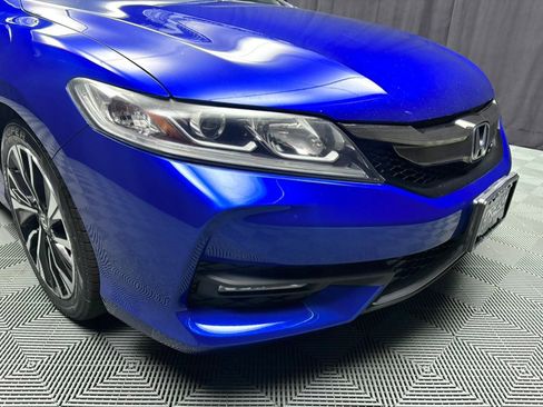 Used 2017 Honda Accord EX image 10
