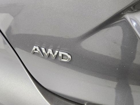 Used 2018 INFINITI QX30 AWD image 29