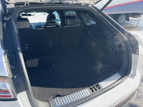 Used 2019 Lincoln Nautilus Reserve image 15