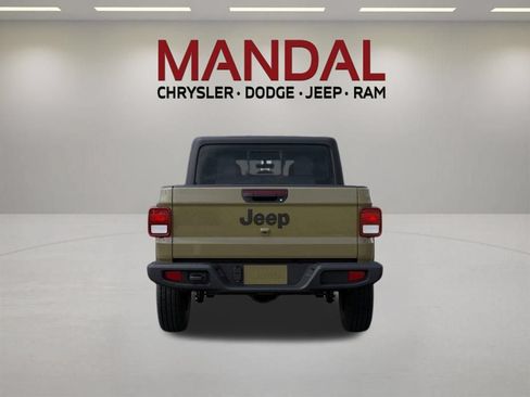 New 2026 Jeep Gladiator Sport AWD/4WD image 7