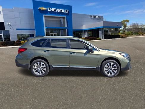 Used 2019 Subaru Outback 2.5i Touring AWD/4WD image 26