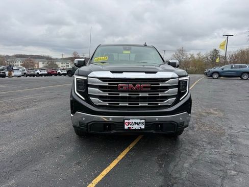 New 2026 GMC Sierra 1500 SLE w/ Preferred Package AWD/4WD image 10