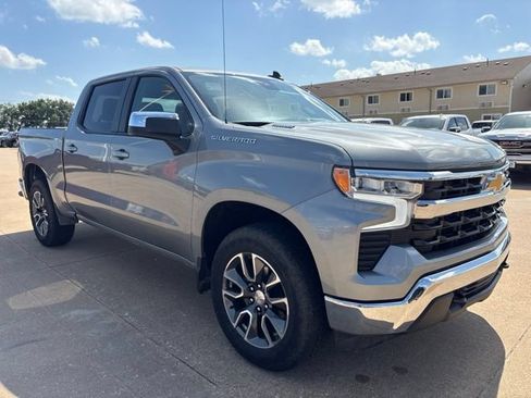Used 2024 Chevrolet Silverado 1500 LT AWD/4WD image 1