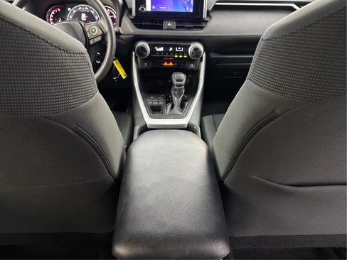 Used 2023 Toyota RAV4 LE AWD/4WD image 22