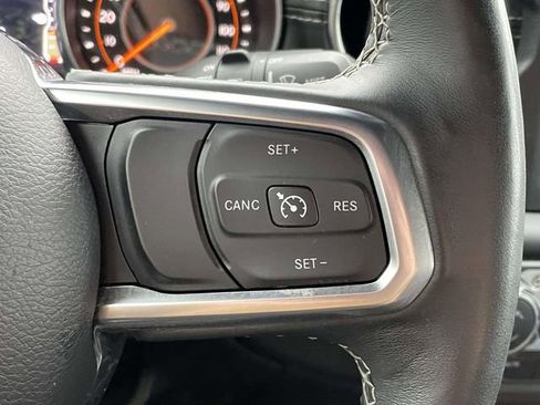 Used 2018 Jeep Wrangler Unlimited Sahara AWD/4WD image 20