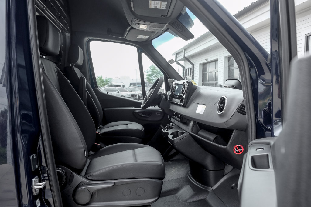 New 2026 Mercedes-Benz Sprinter 2500 image 18