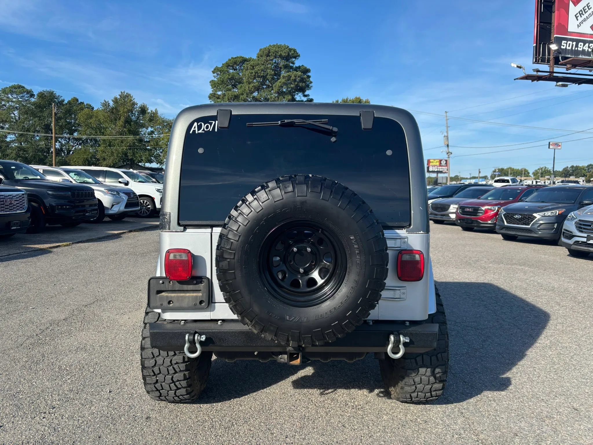 Used 2004 Jeep Wrangler 4WD w/ Dual Top Group image 4