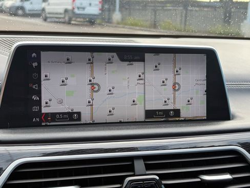 Used 2019 BMW 750i w/ Executive Package image 15