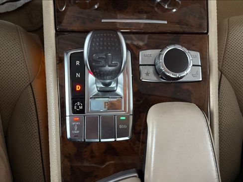 Used 2013 Mercedes-Benz SL 550 image 29