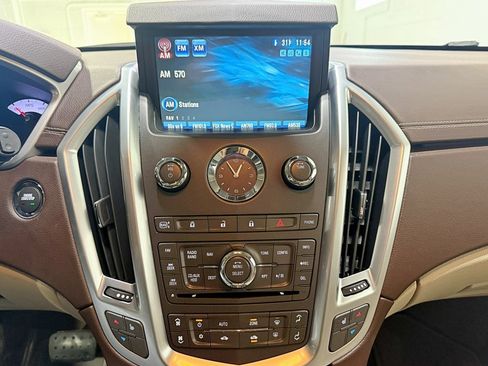 Used 2010 Cadillac SRX Luxury image 15