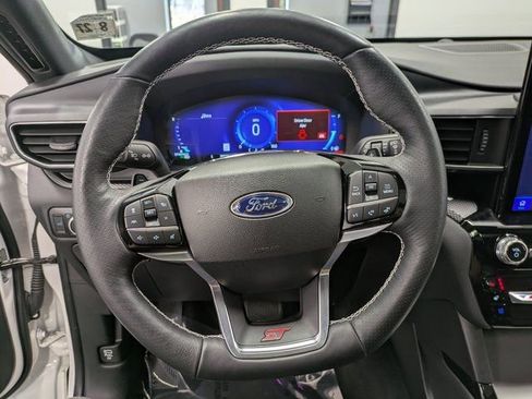 Used 2022 Ford Explorer ST w/ Equipment Group 401A image 18