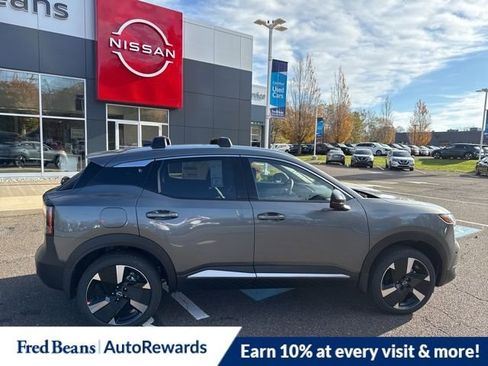 New 2026 Nissan Kicks SR w/ Cold Weather Package image 8