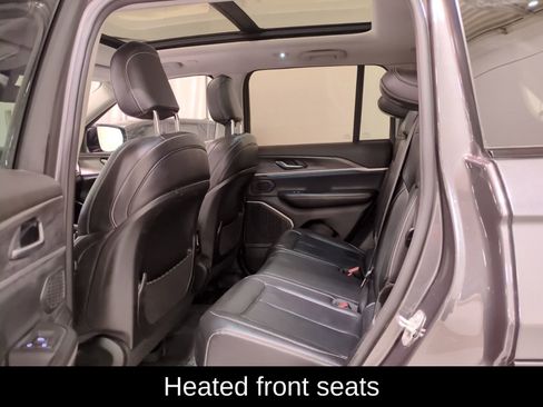 Used 2022 Jeep Grand Cherokee Limited image 15