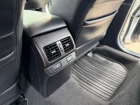 Used 2015 Subaru Outback 2.5i Limited w/ Popular Package #4 image 17