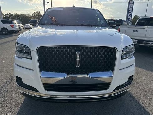 Used 2023 Lincoln Navigator L Black Label image 2
