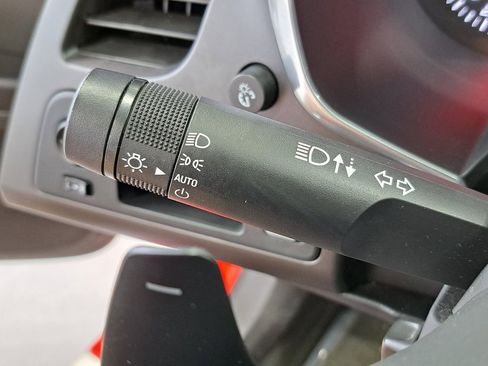 Used 2017 Chevrolet Corvette Stingray Convertible w/ 1LT image 13