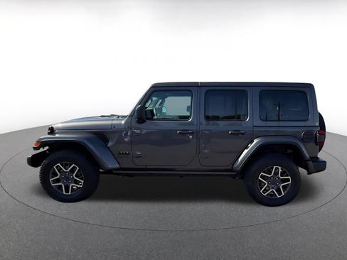 Used 2025 Jeep Wrangler Unlimited Sahara AWD/4WD image 8