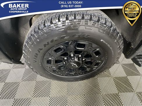 Used 2024 Chevrolet Silverado 2500 High Country w/ High Country Premium Package image 33