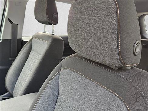 Used 2023 Chevrolet Equinox LT image 13