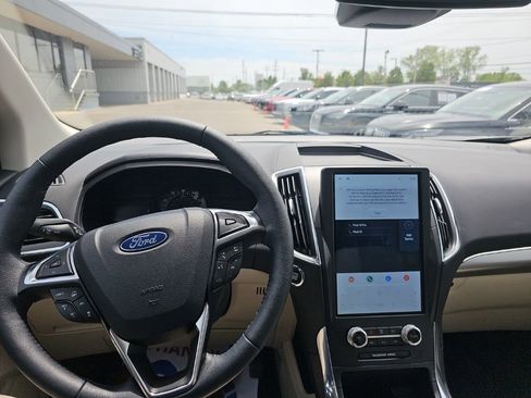 Used 2024 Ford Edge Titanium w/ Titanium Elite Package AWD/4WD image 13
