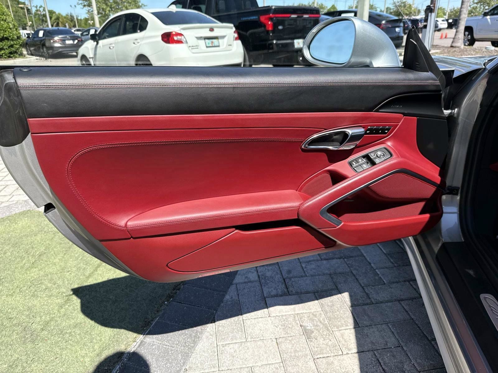 Used 2017 Porsche 911 Carrera 4S AWD/4WD image 18