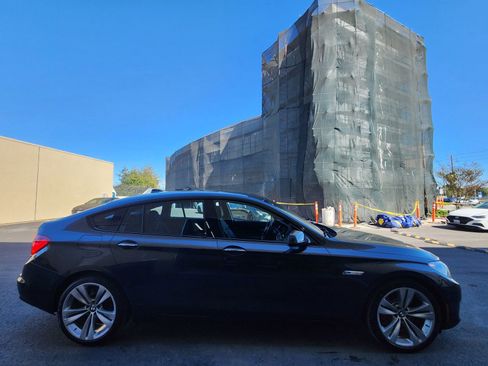 Used 2011 BMW 550i Gran Turismo RWD image 32