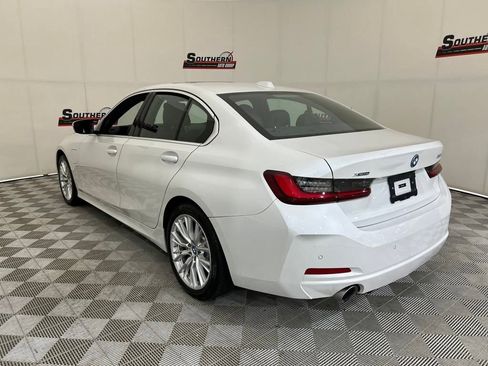 Used 2024 BMW 330e xDrive image 25