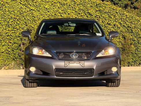 Used 2015 Lexus IS 250C image 4