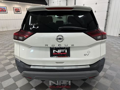 Used 2021 Nissan Rogue SV FWD image 9