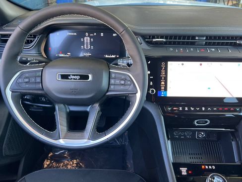 New 2026 Jeep Grand Cherokee Altitude AWD/4WD image 13