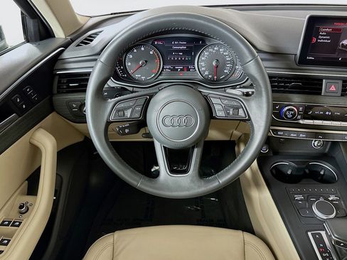 Used 2019 Audi A4 2.0T Premium FWD image 5