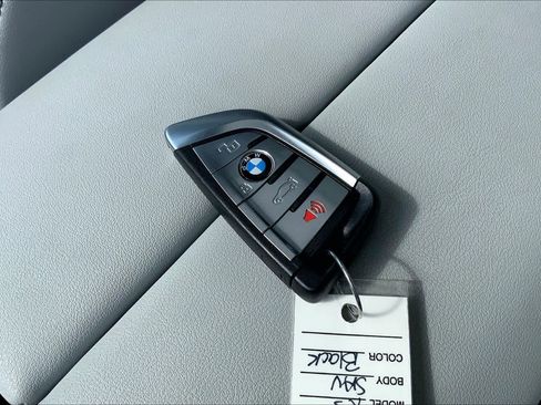 Used 2023 BMW X5 xDrive40i w/ Premium Package AWD/4WD image 14