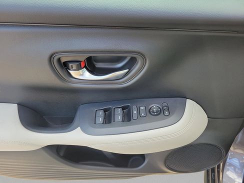 New 2026 Honda HR-V LX image 24