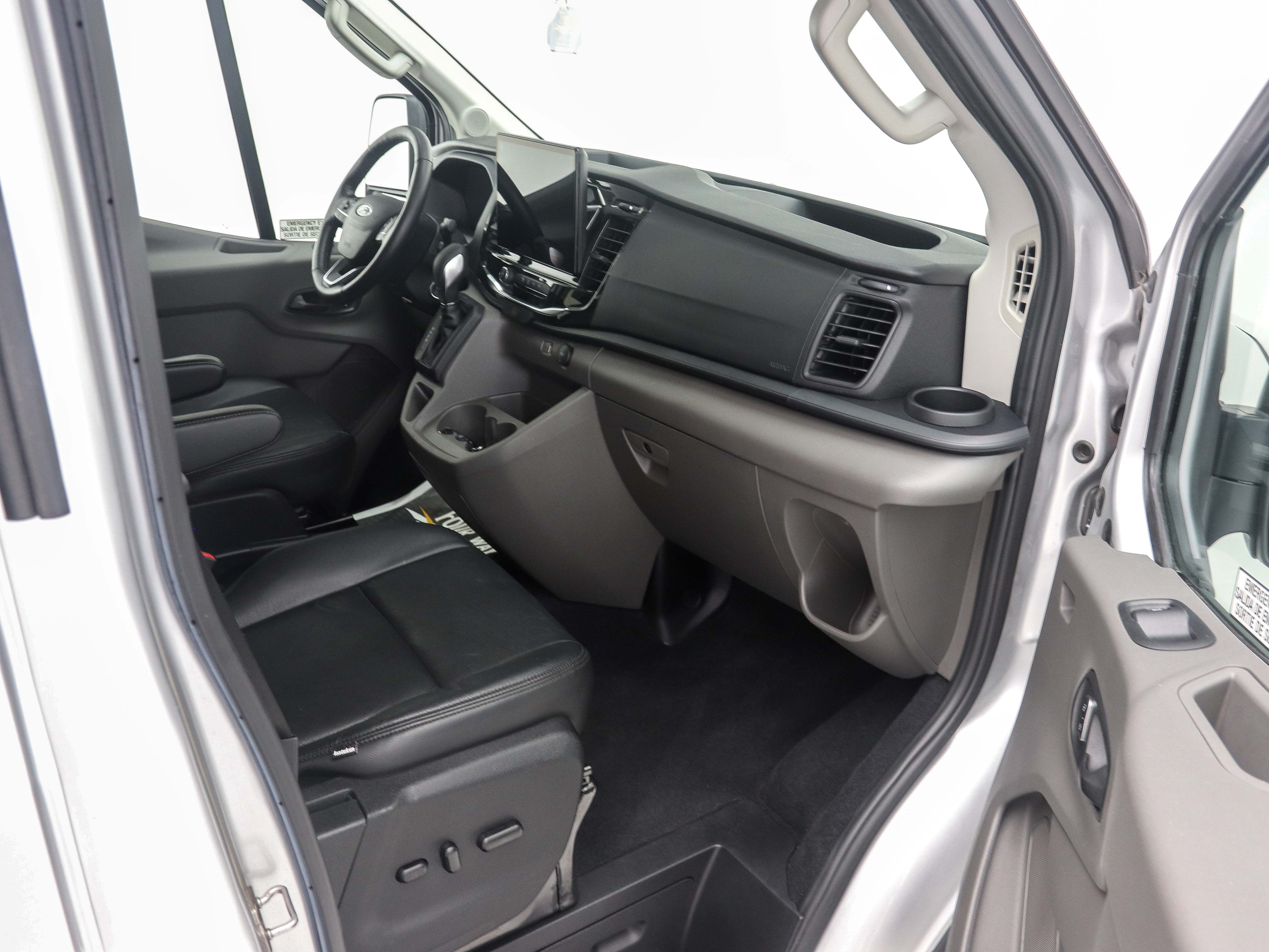 Used 2024 Ford Transit 350 XLT RWD image 17