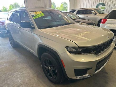 Used 2023 Jeep Grand Cherokee L Laredo w/ Trailer Tow Group (B) AWD/4WD image 2