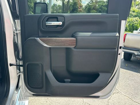 Used 2022 Chevrolet Silverado 2500 High Country w/ Safety Package II AWD/4WD image 17