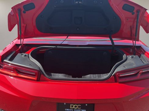 Used 2017 Chevrolet Camaro LT RWD image 28