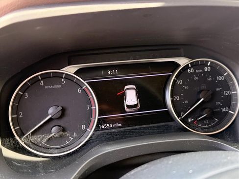 Used 2023 Nissan Rogue SL w/ SL Premium Package image 15